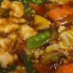 Best Chicken with Garlic Sauce Combo Plater in Neptune, NJ